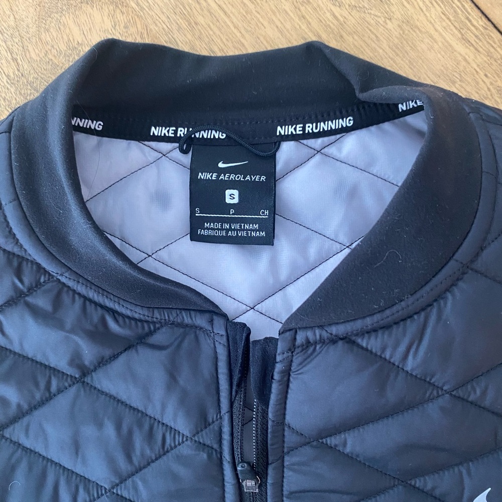 Nike Black Aerolayer Running Vest - Picture 2 of 5